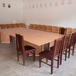 PROSTORIJA MZ ZA PREZENTACIJE I OSTALE SKUPOVE